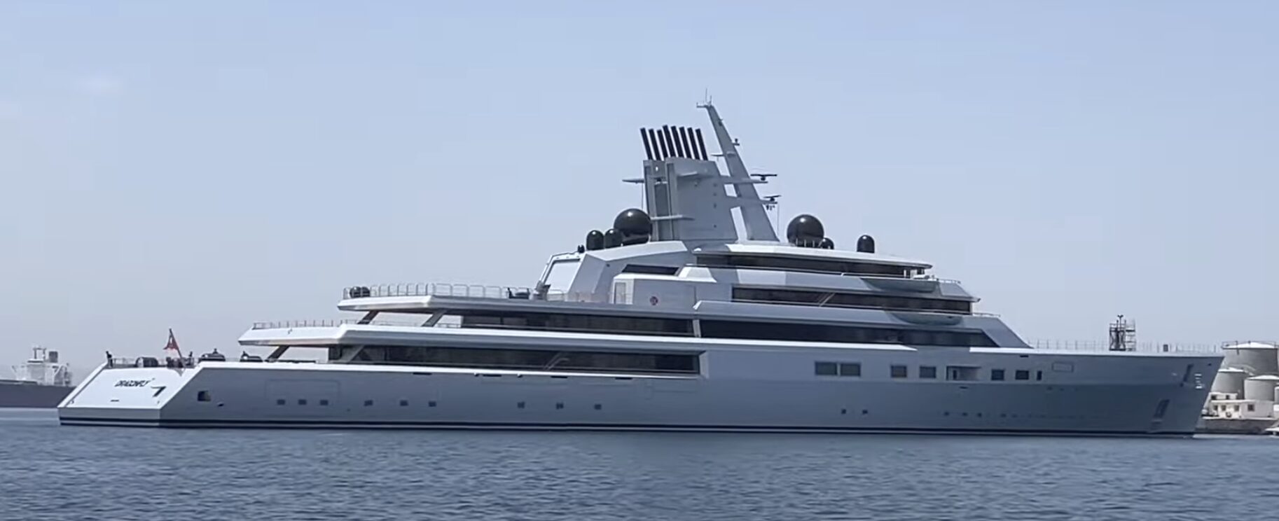 dragonfly-ex-project-alibaba-142m-mega-yacht-by-lurssen 2025-08-11 at 14.27.02