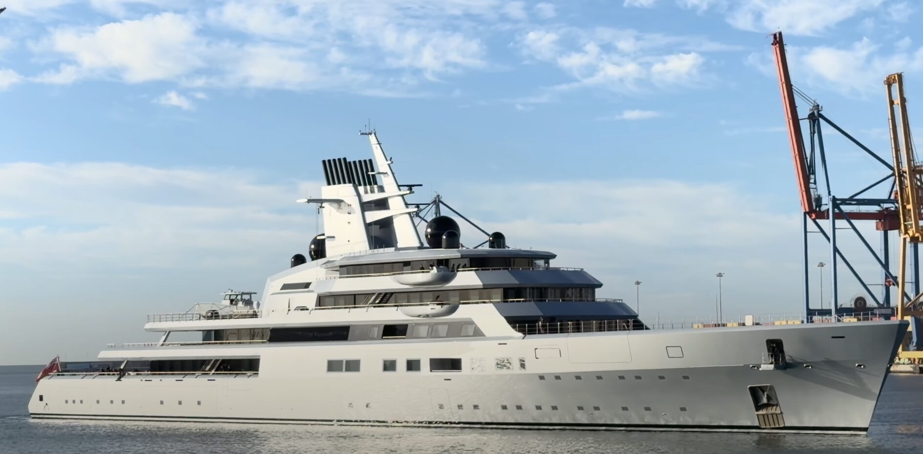 dragonfly-ex-project-alibaba-142m-mega-yacht-by-lurssen 2025-11-10 at 09.08.25