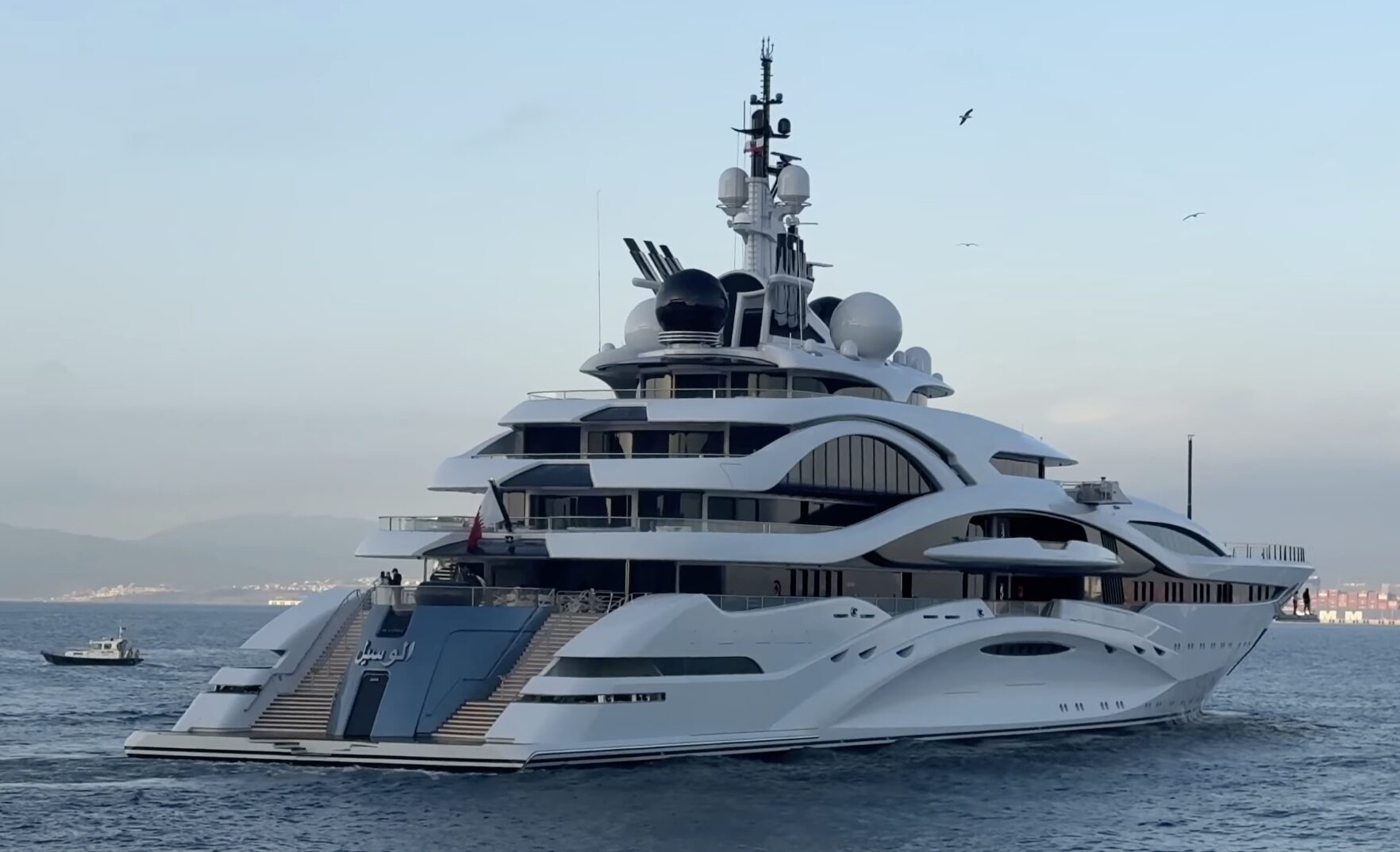 m-y-al-lusail-124m-royal-qatar-yacht-built-by-lurssen 2025-11-14 at 08.51.08